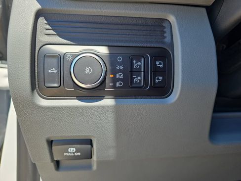Used 2026 Ford F450 XLT w/ FX4 Off-Road Package AWD/4WD image 25