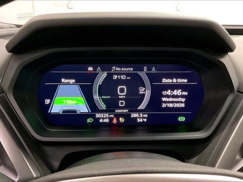 Used 2023 Audi Q4 e-tron Premium Plus w/ Premium Plus image 21