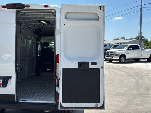 Used 2025 RAM ProMaster 2500 w/ Convenience Group FWD image 27