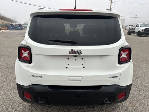 Used 2021 Jeep Renegade Latitude image 6