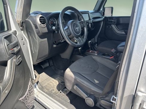 Used 2016 Jeep Wrangler Unlimited Sport w/ Quick Order Package 24S AWD/4WD image 9
