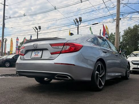 Used 2022 Honda Accord Sport image 9