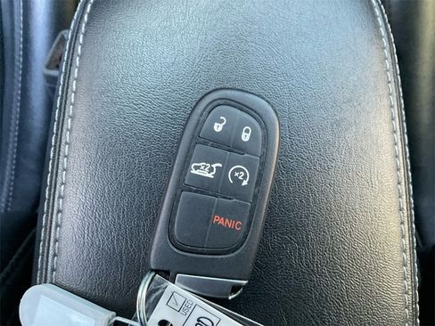 Certified 2023 Jeep Cherokee Altitude Lux image 34