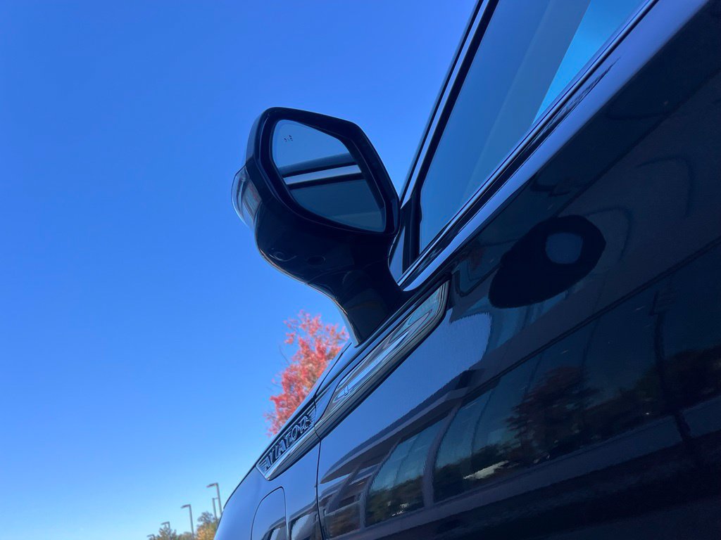 Used 2022 Lincoln Aviator Black Label Grand Touring w/ Class IV Trailer Tow Package AWD/4WD image 40