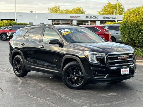 Certified 2024 GMC Terrain AT4 AWD/4WD image 2