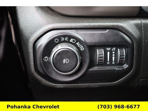 Used 2018 Jeep Wrangler Sport image 13