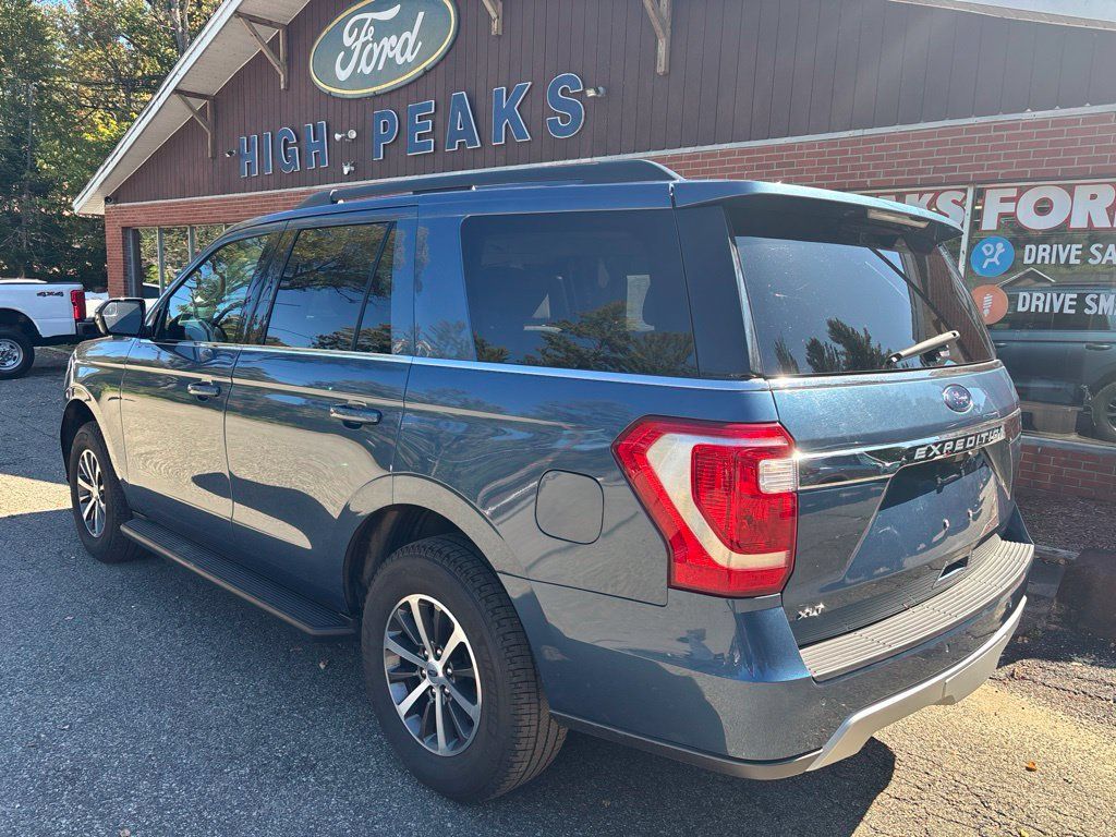 Used 2019 Ford Expedition XLT AWD/4WD image 2