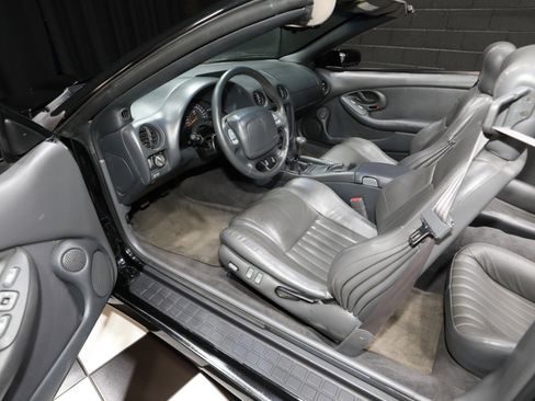 Used 1999 Pontiac Firebird Trans Am RWD image 3