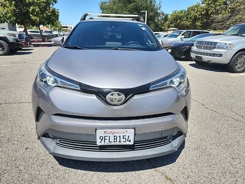 Used 2018 Toyota C-HR XLE image 8
