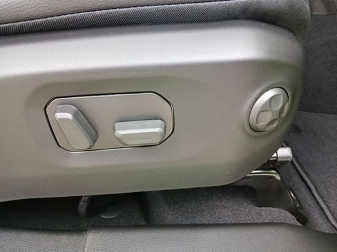 New 2025 Jeep Gladiator Sport S image 32