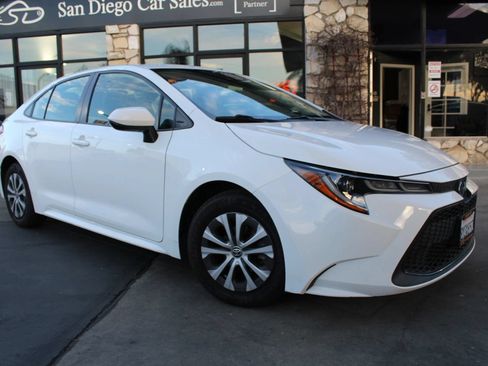 Used 2022 Toyota Corolla LE FWD image 7