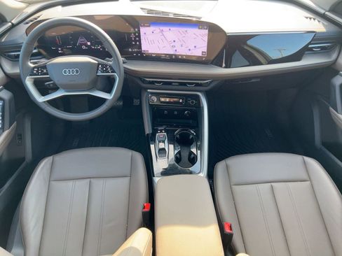 Certified 2025 Audi Q5 Premium w/ Convenience Package image 16