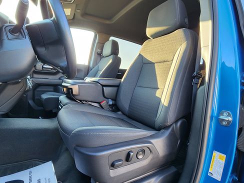 Certified 2023 Chevrolet Silverado 1500 Custom AWD/4WD image 14