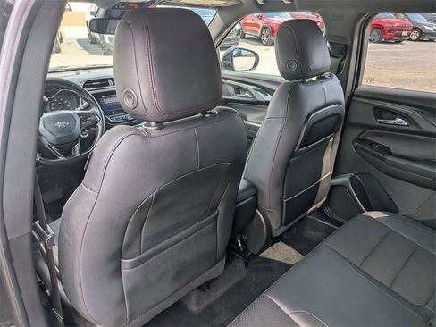 Used 2021 Chevrolet TrailBlazer RS w/ Convenience Package image 27