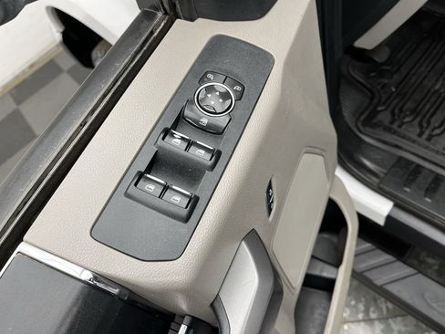 Certified 2020 Ford F250 XLT w/ XLT Value Package image 10