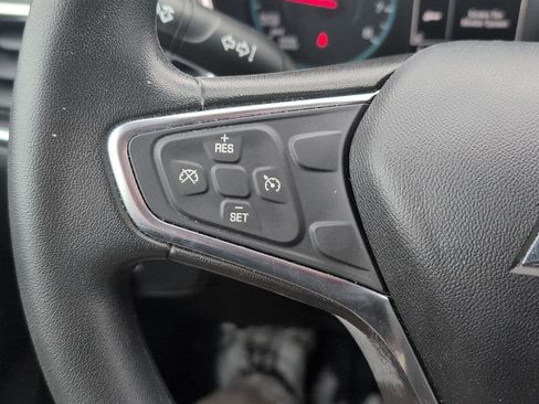 Used 2018 Chevrolet Equinox LS image 22