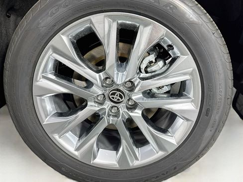 New 2026 Toyota Highlander Limited AWD/4WD image 31