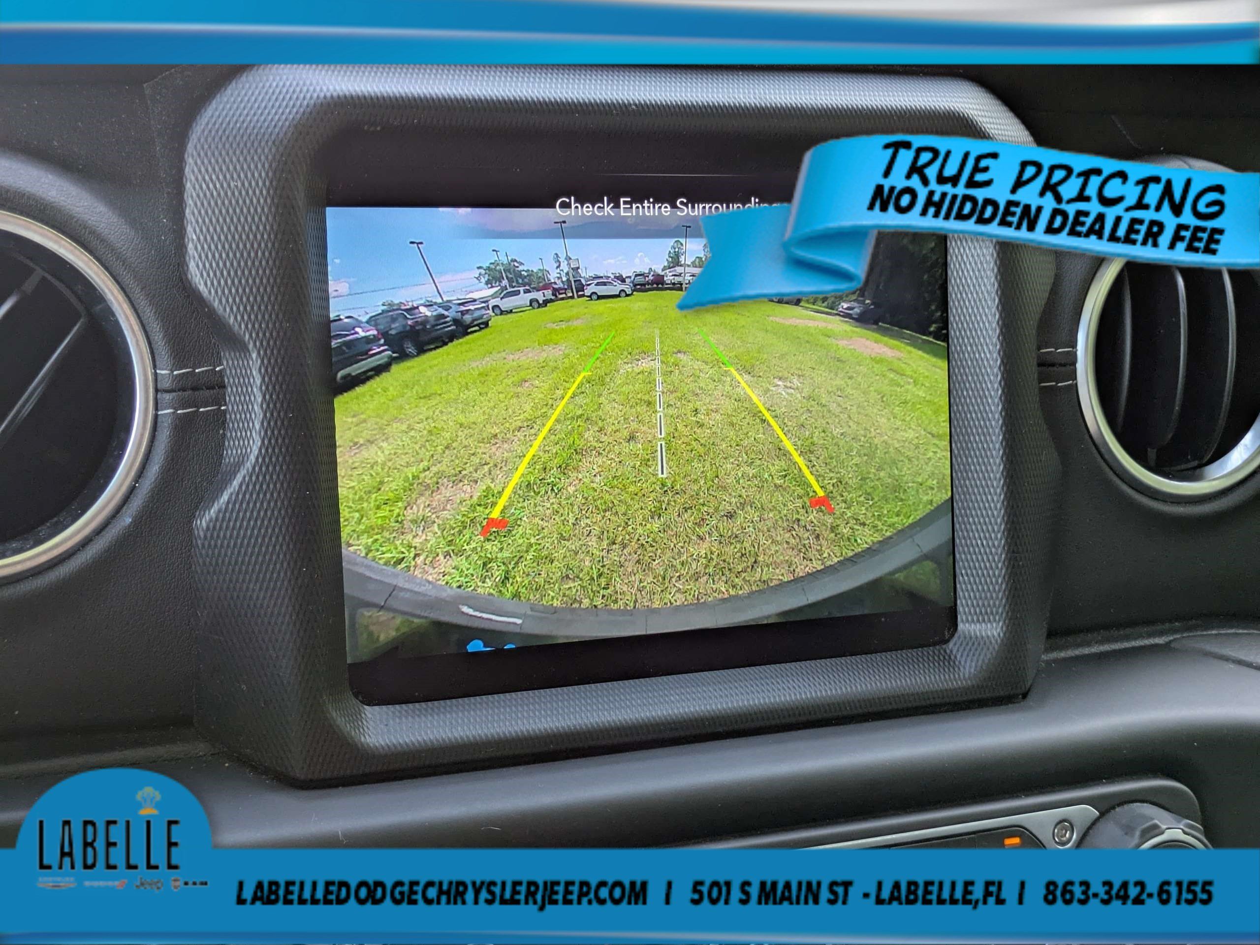 Used 2023 Jeep Wrangler Unlimited Sahara AWD/4WD image 20