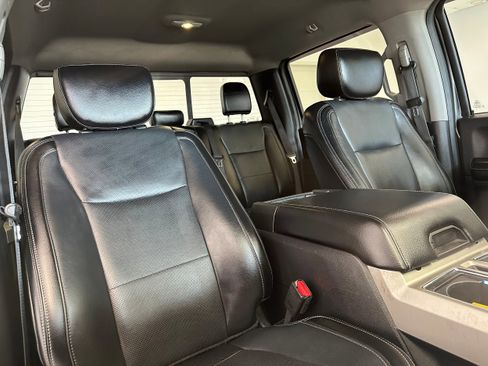 Used 2016 Ford F150 Lariat w/ Equipment Group 502A Luxury AWD/4WD image 18