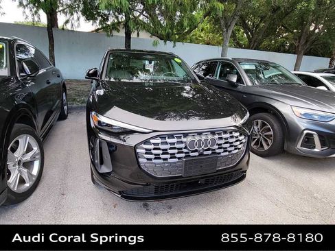 Certified 2025 Audi Q5 Premium w/ Convenience Package AWD/4WD image 12