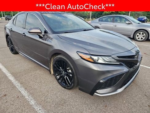 Used 2023 Toyota Camry XSE w/ Cold Weather Package FWD image 3