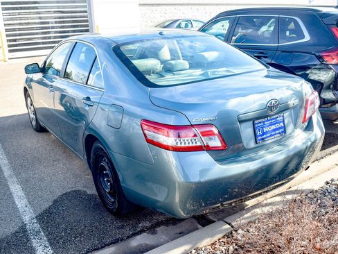 Used 2010 Toyota Camry image 7