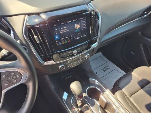 Used 2023 Chevrolet Traverse RS FWD image 4