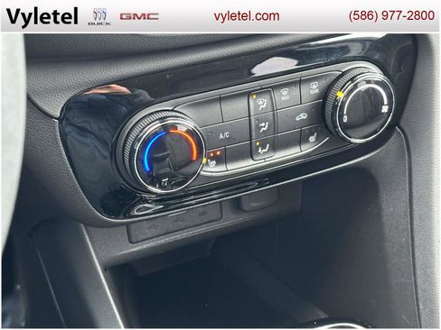 Used 2023 Buick Encore GX Preferred w/ Cold Weather Comfort Package image 26