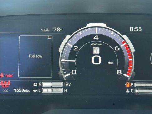Used 2026 Toyota Tundra Limited AWD/4WD image 24