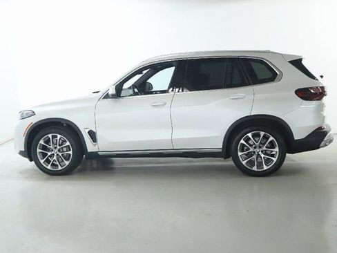 Used 2026 BMW X5 xDrive40i w/ Climate Comfort Package image 40
