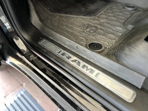 Used 2022 RAM 1500 Limited AWD/4WD image 43