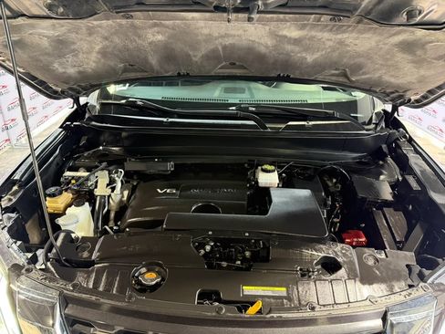 Used 2020 Nissan Pathfinder SL AWD/4WD image 54