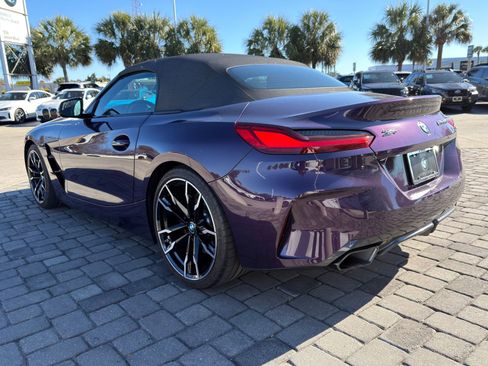 Used 2025 BMW Z4 M40i w/ Premium Package image 9