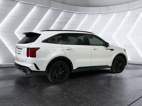 Used 2023 Kia Sorento SX FWD image 4