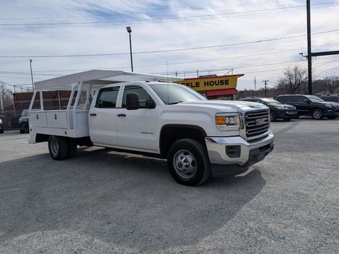 Used 2015 GMC Sierra 3500 2WD Crew Cab image 3