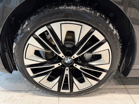 New 2026 BMW 530i xDrive w/ Premium Package image 8