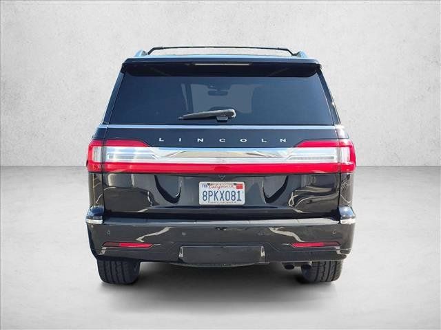 Used 2019 Lincoln Navigator Reserve AWD/4WD image 7