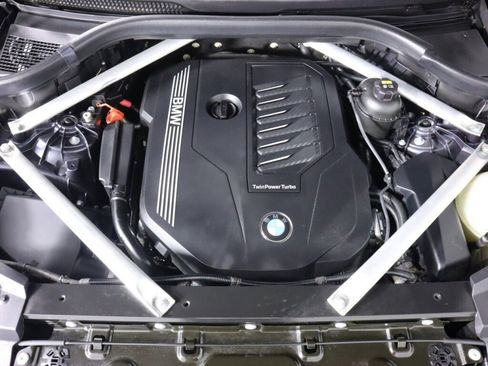Used 2020 BMW X5 xDrive40i w/ Premium Package image 40