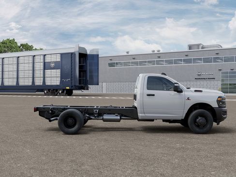 New 2026 RAM 3500 Tradesman RWD image 21
