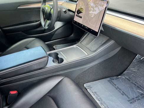 Used 2022 Tesla Model 3 Long Range AWD/4WD image 16