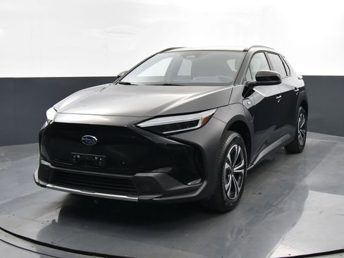 Used 2024 Subaru Solterra Premium image 5