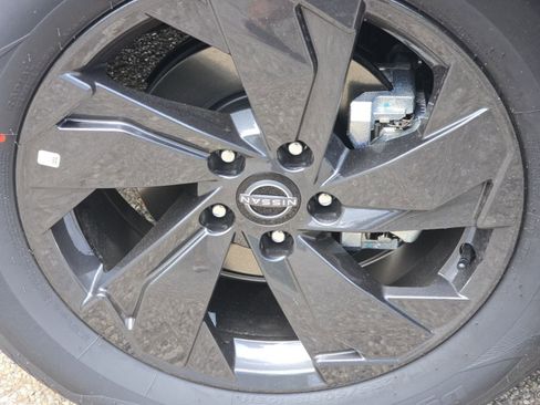 New 2026 Nissan Rogue SV w/ Cold Weather Package AWD/4WD image 7