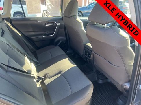 Used 2021 Toyota RAV4 XLE image 13