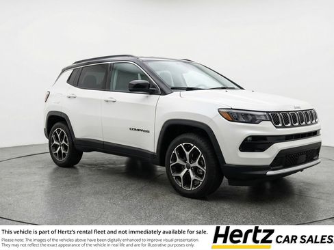 Used 2025 Jeep Compass Limited image 1