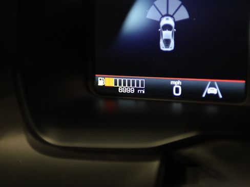 Used 2021 Ferrari F8 Tributo RWD image 21