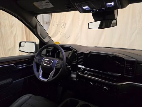 New 2026 GMC Sierra 1500 SLE image 28