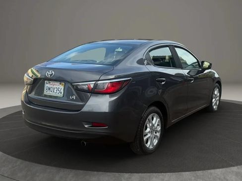Used 2017 Toyota Yaris iA FWD image 5