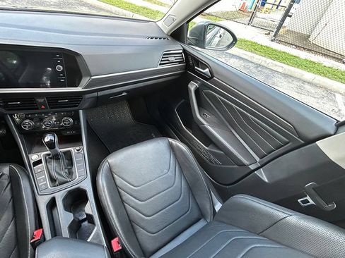 Used 2023 Volkswagen Jetta SEL FWD image 11