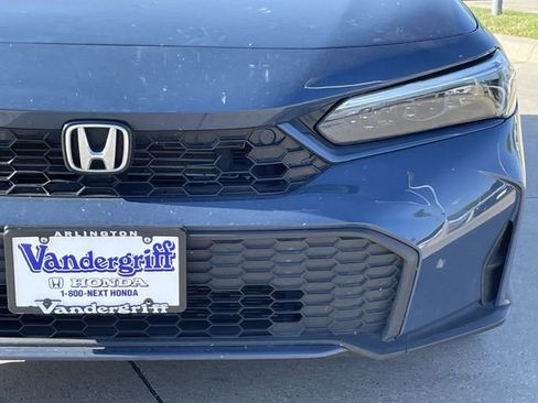 Used 2025 Honda Civic Sport Touring image 8