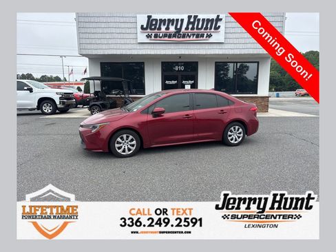 Used 2022 Toyota Corolla LE FWD image 1